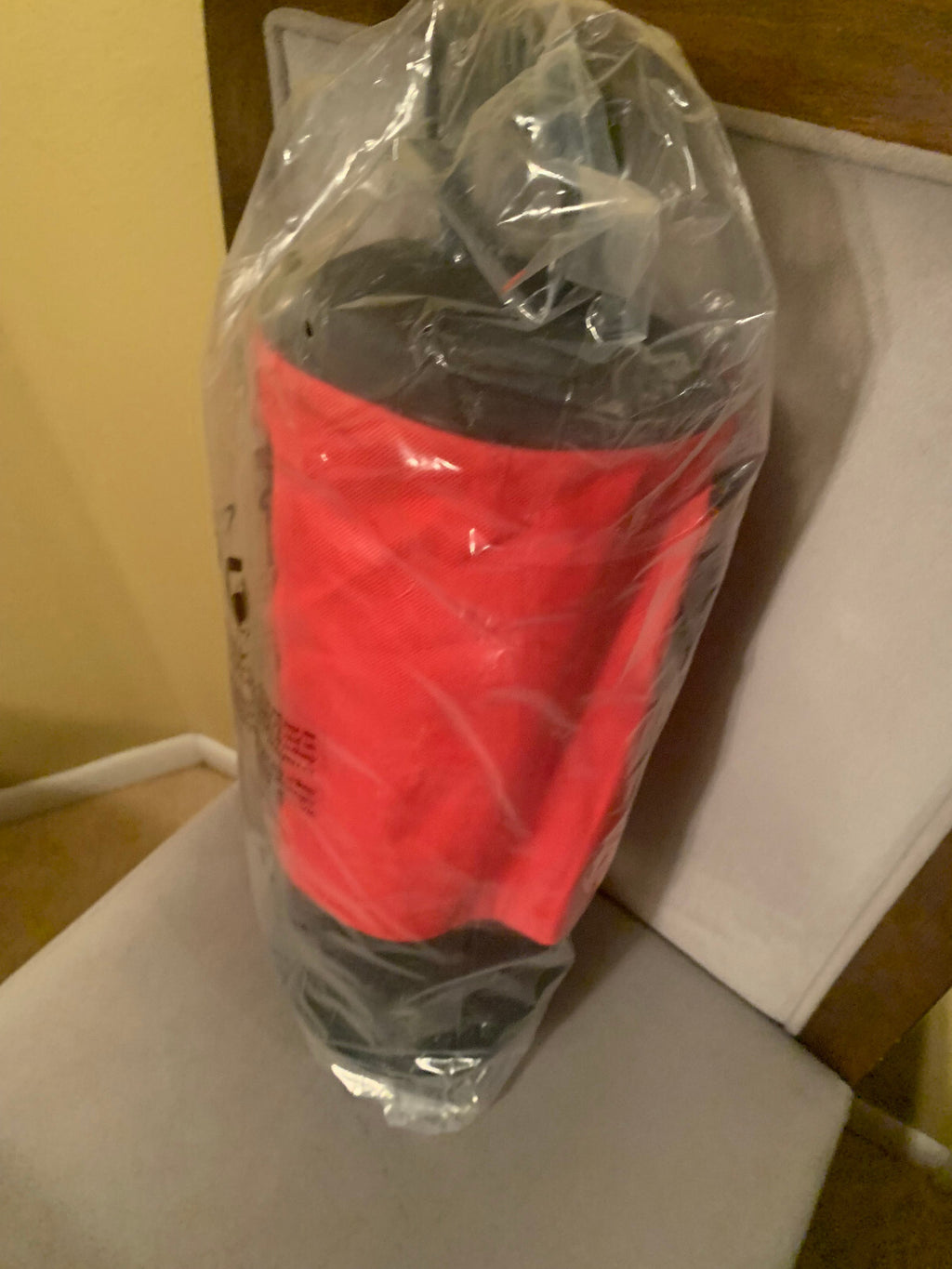 Golf Ball Retriever, Golf Shag Bag with Pocket & Tee Holder Shags Red New