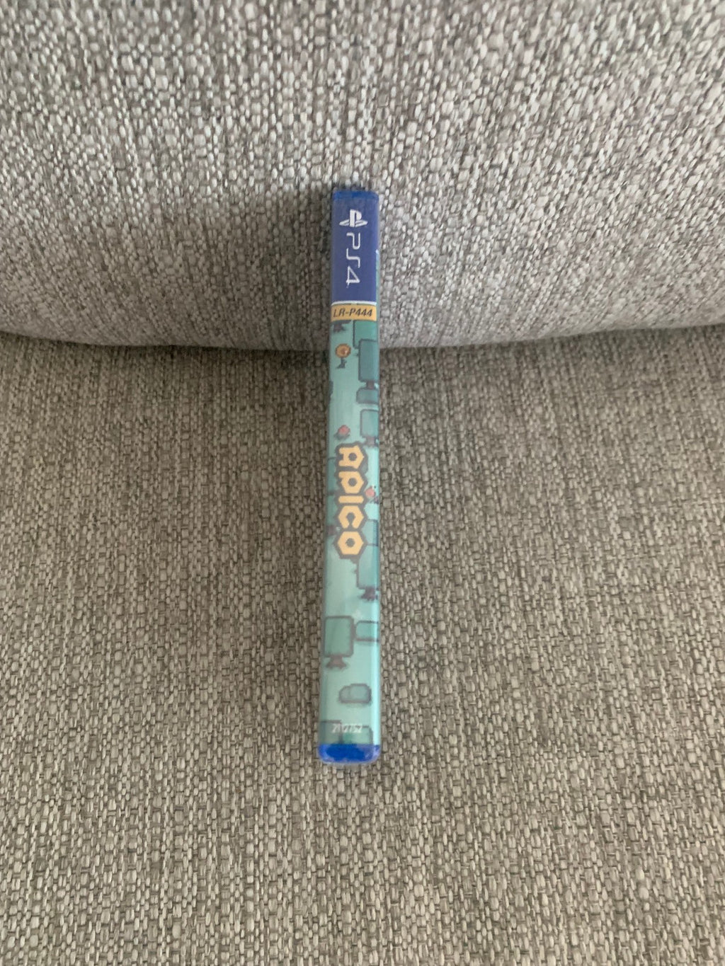 APICO PS4 Playstation 4 Limited Run #587 LRG ESRB New Sealed